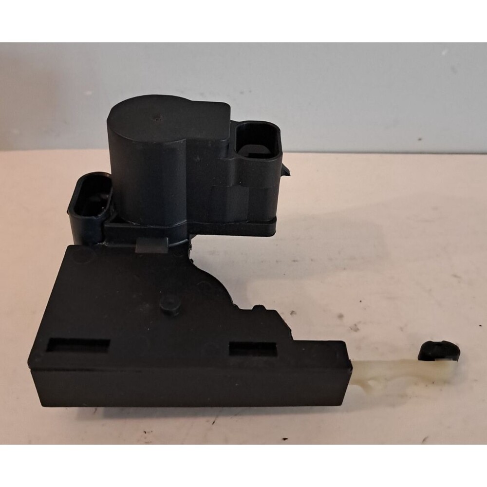 Power Door Lock Actuator Passenger Right RH Rear Chevy GMC Yukon Pontiac Buick